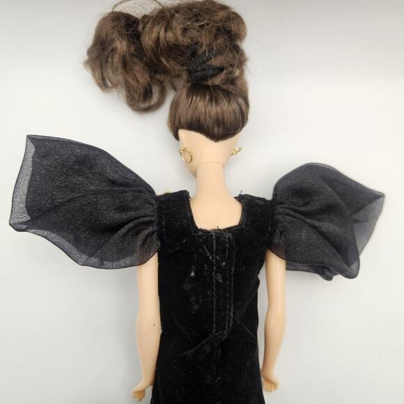 Vintage Barbie Doll 1958/1993? Reproduction Barbie Doll Black Evening Dress - Picture 4 of 7